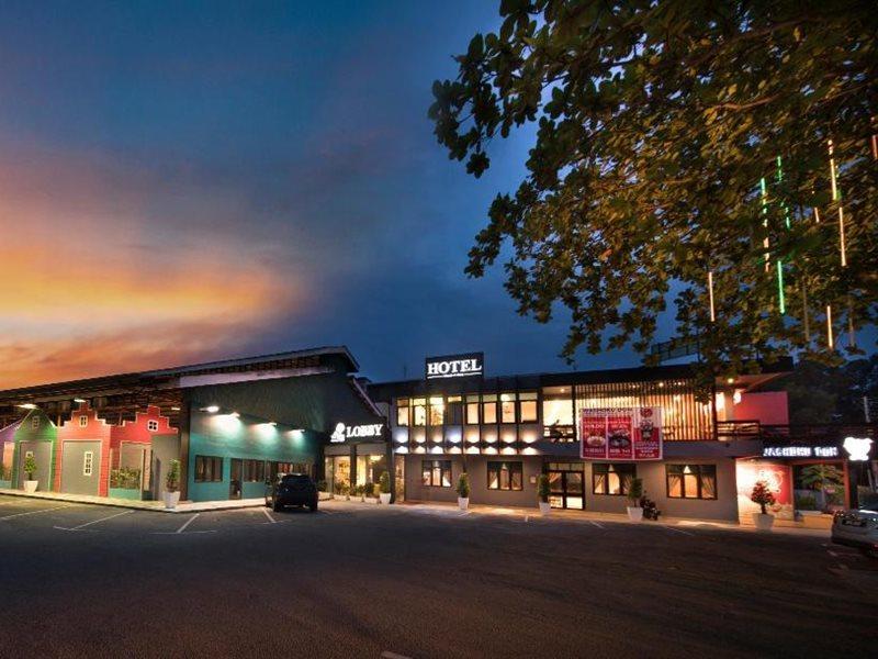 The Wood Boutique Hotel Muar Buitenkant foto